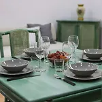 Modern Apartment At Piazza Del Gesu\' By Wonderful Italy