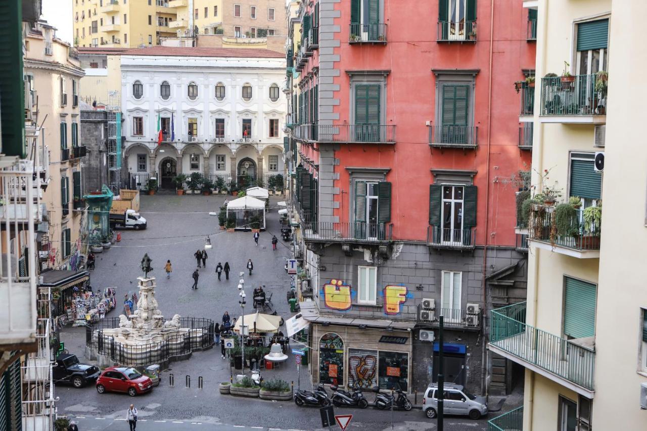 Appartement Modern At Piazza Del Gesu' By Wonderful Italy