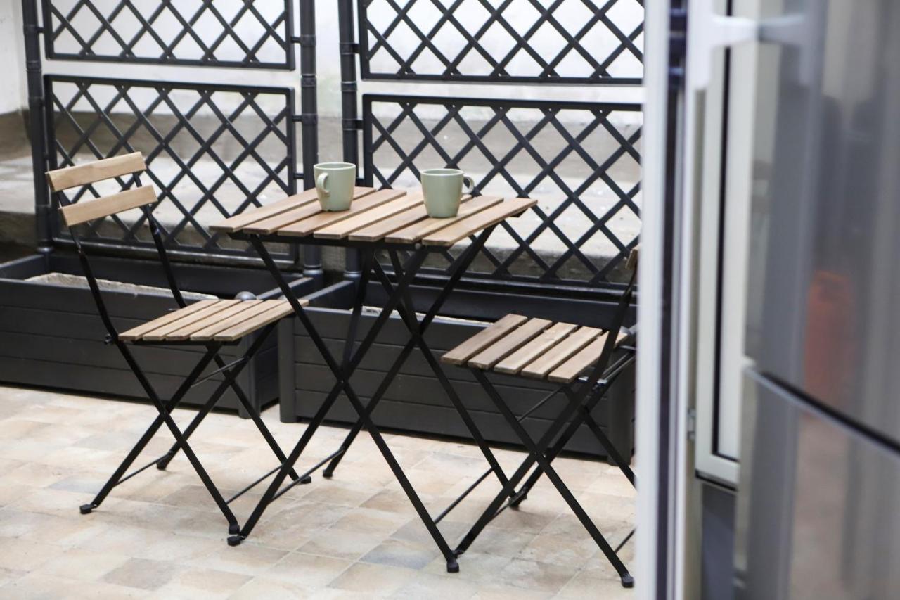 Appartement Modern At Piazza Del Gesu' By Wonderful Italy